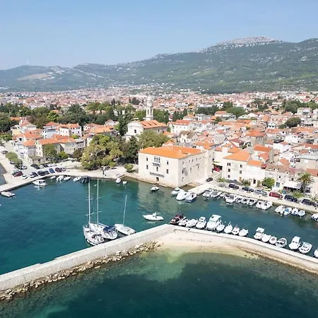 Apartment Ozzy Kastela