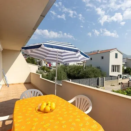 Апартаменты Ozzy Каштела